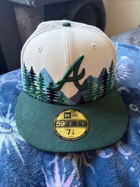New Era Forest Atlanta 'A' Fitted Cap - Cream & Green